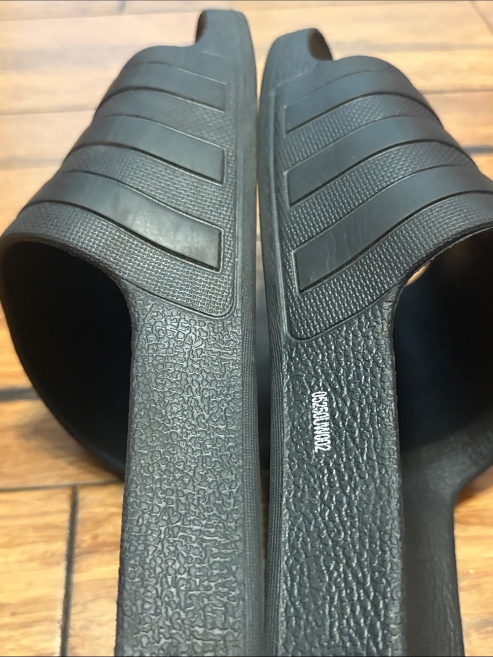 Adidas Adilette Aqua Comfort Slide Sandals Mens US 9 Black Open Toe Slip - Picture 8 of 10